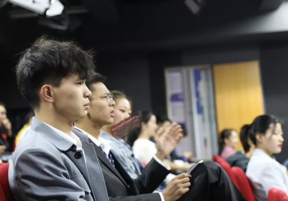 迎建国七十周年朗诵比赛（初赛及复赛）