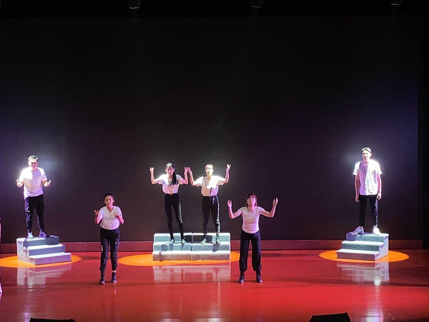 朗诵《武汉，生命在呼唤》