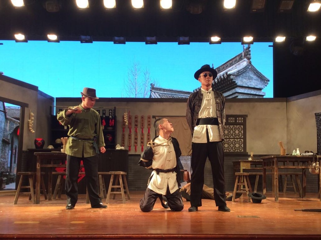 2014级学生参加实景剧《反扫荡》的拍摄