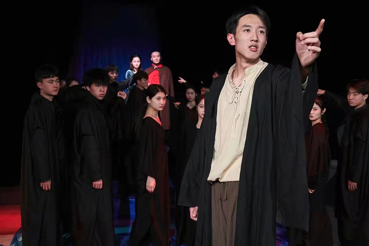 2019级表演本科02班&middot;期末汇报《水中的奥菲莉亚》