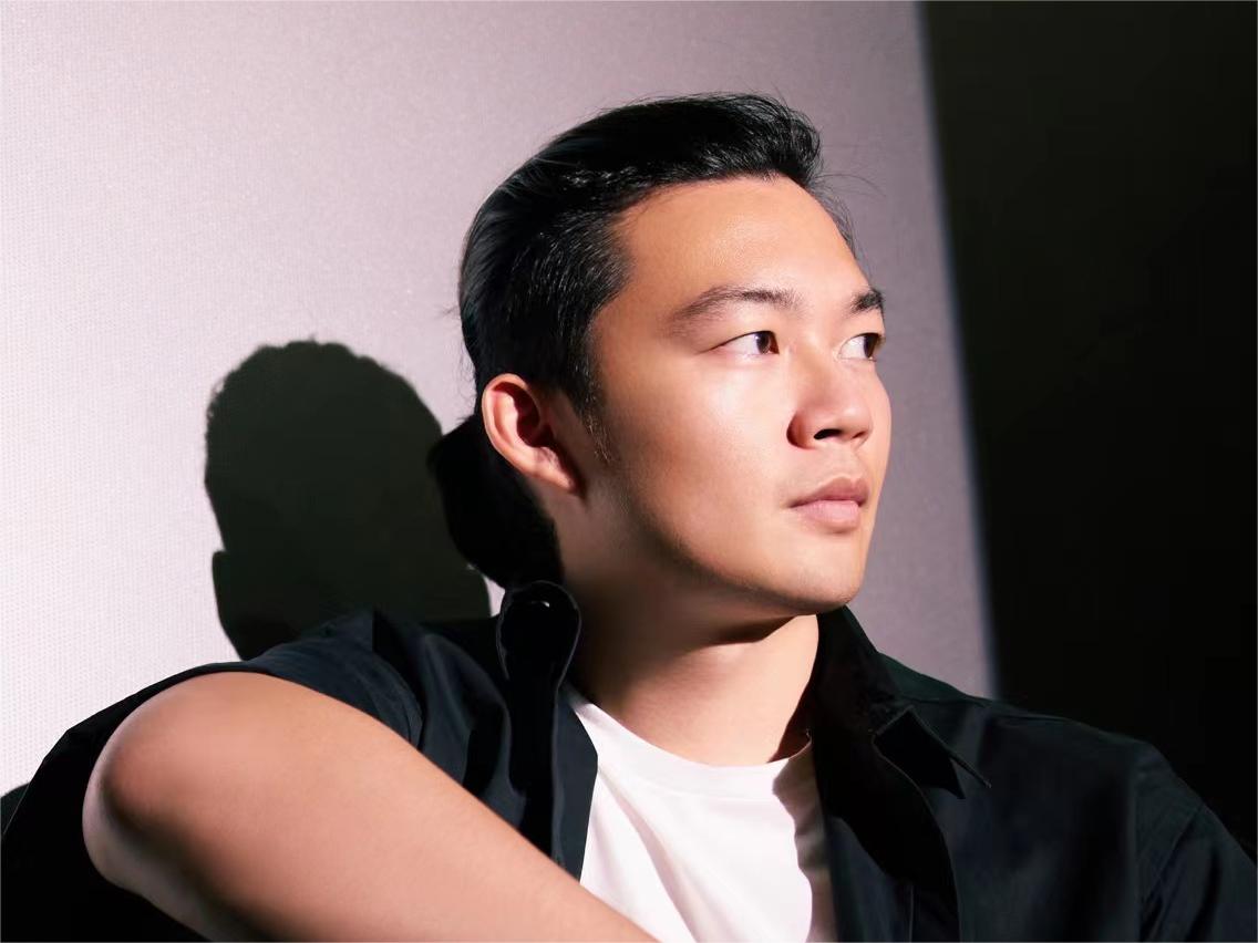 许文赫 北京开心麻花签约演员、导演