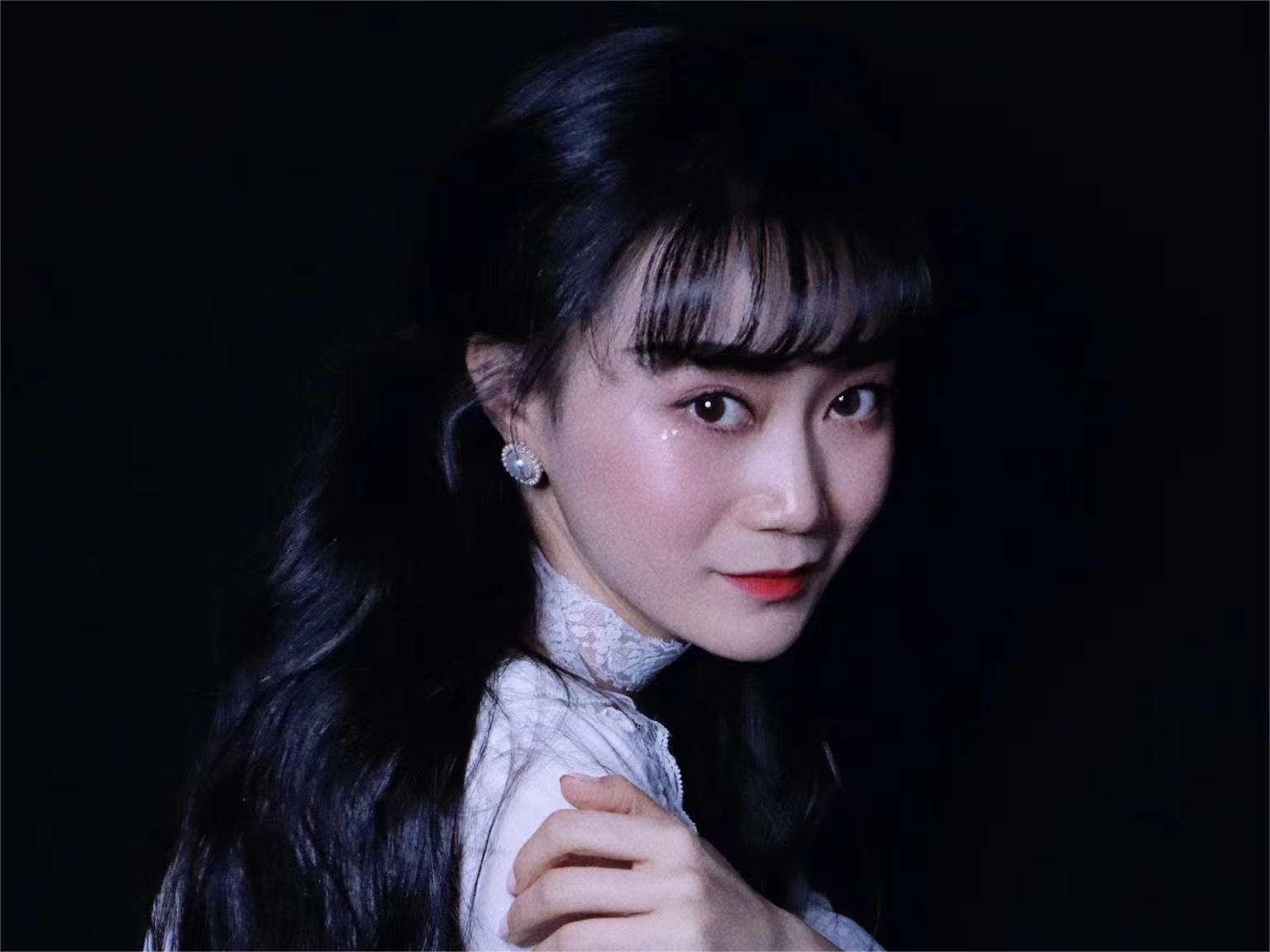 杨晓蒙 江苏省儿童艺术剧院演员、编剧