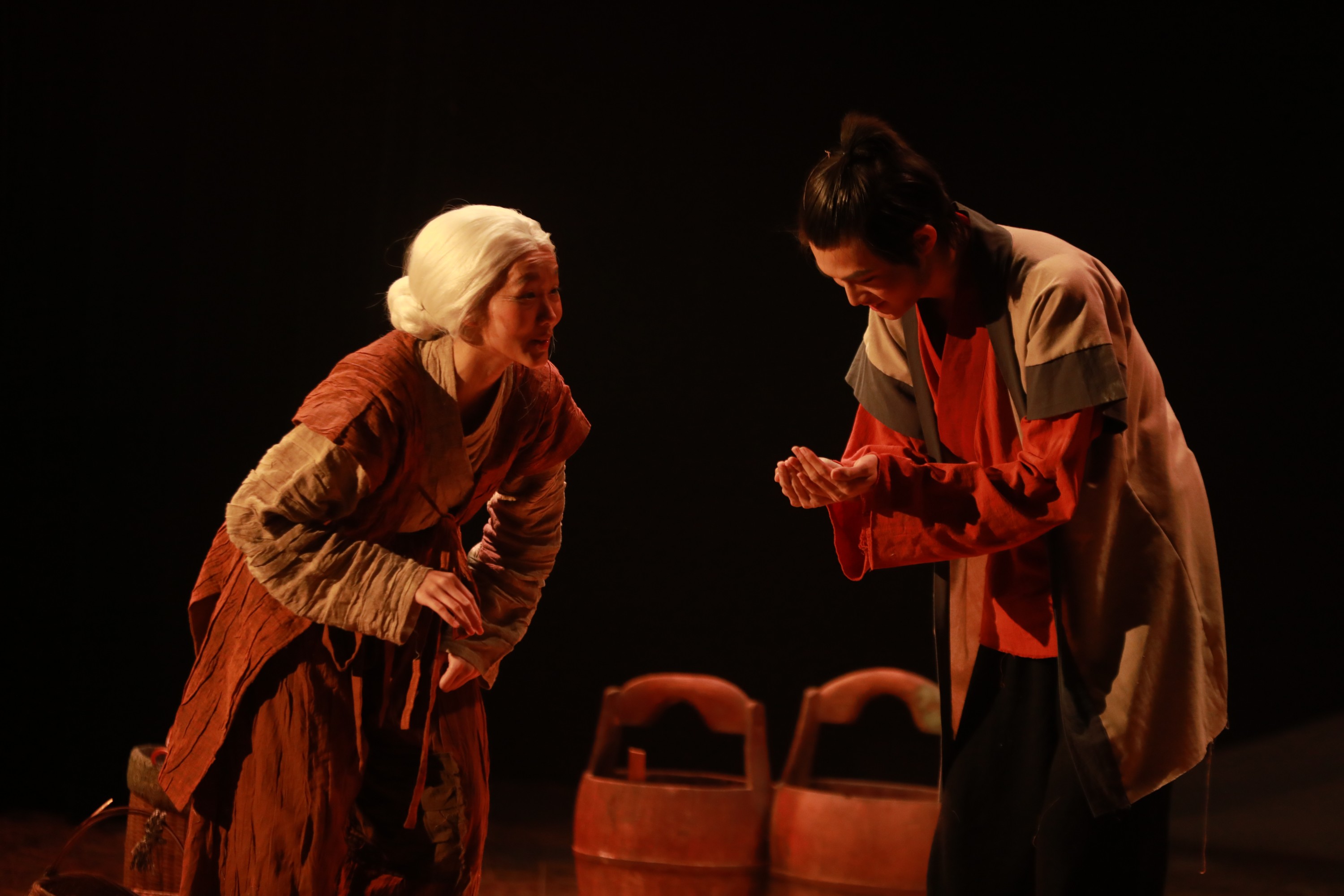 话剧《楢山节考》